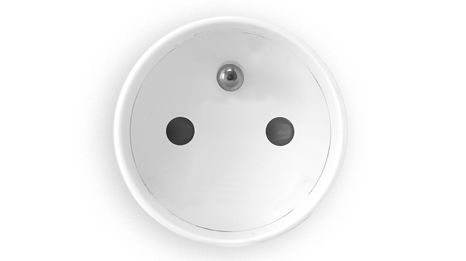 best French smart plug