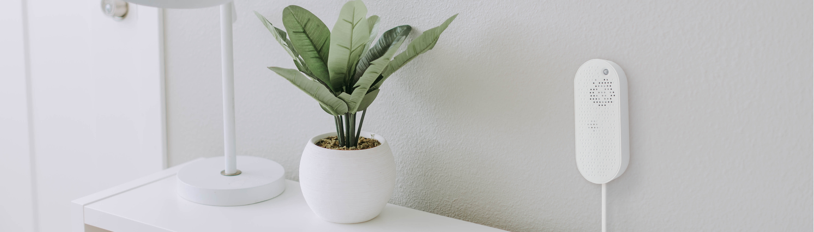 Zigbee-based smart siren with range extender